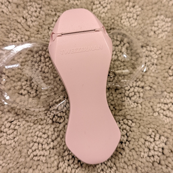 Tweezerman Dermaplanning Tool - Picture 2 of 3